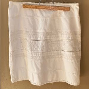GUC White Eyelet Lace Mini Skirt